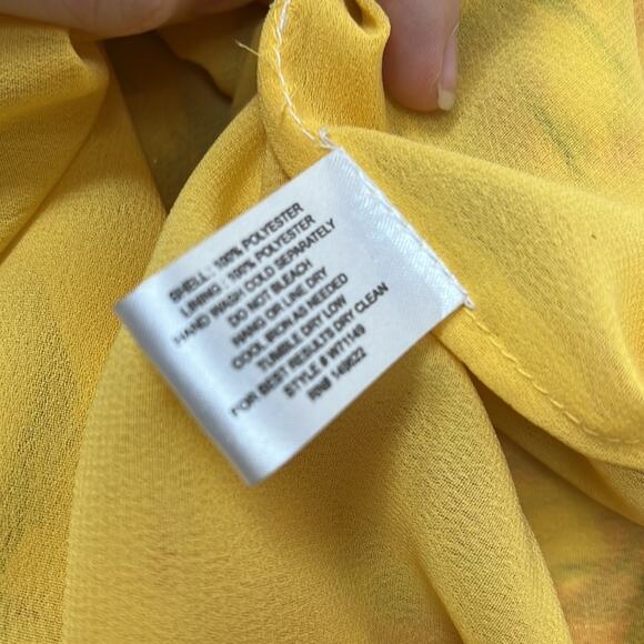 Walter Baker Butter Yellow Floral Print Dress Puff Short Sleeve Faux Wrap 8 $228 - Picture 11 of 11